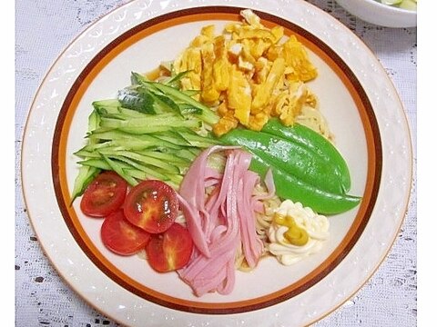 冷やし中華(絹さや・ミニトマト・錦糸卵etc..)